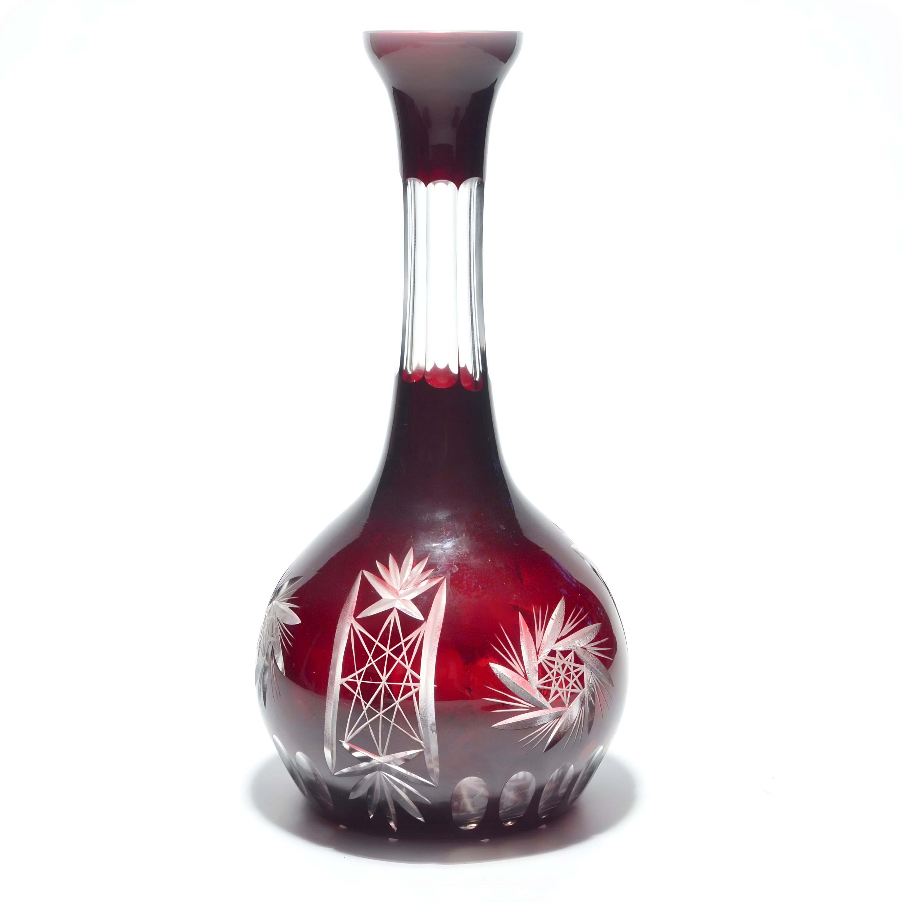 Böhmischer Kristall-Flakon, Große Vase Aus Rotem Glasschliff Im Vintage-Stil, Kunstglas-Barware-Objekt